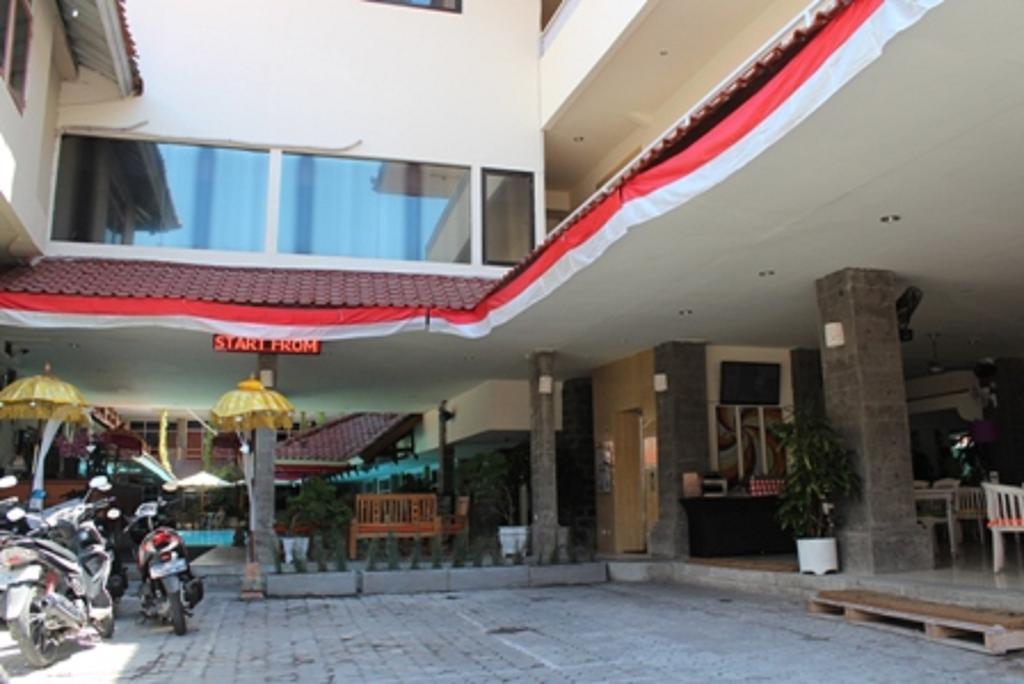 Hotel Karthi Kuta Kuta  Exterior photo