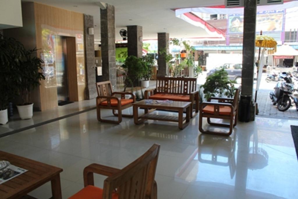 Hotel Karthi Kuta Kuta  Exterior photo
