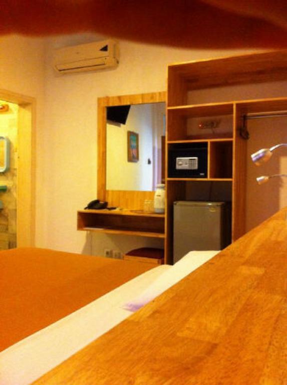 Hotel Karthi Kuta Kuta  Room photo