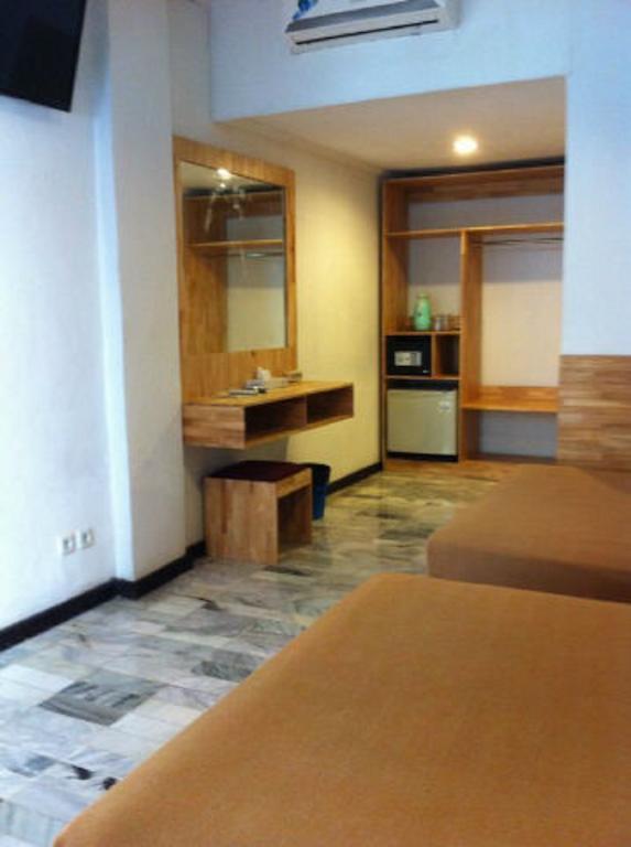 Hotel Karthi Kuta Kuta  Room photo