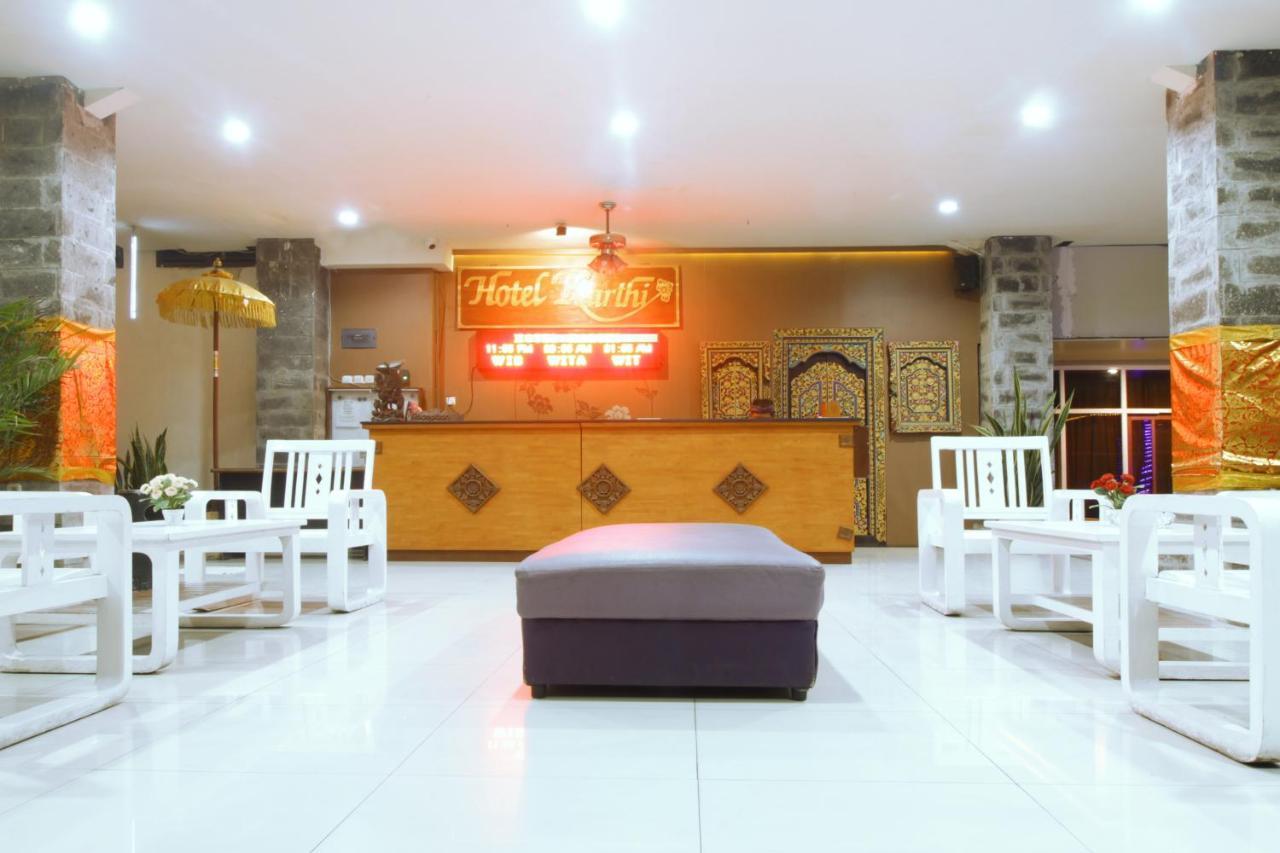 Hotel Karthi Kuta Kuta  Exterior photo